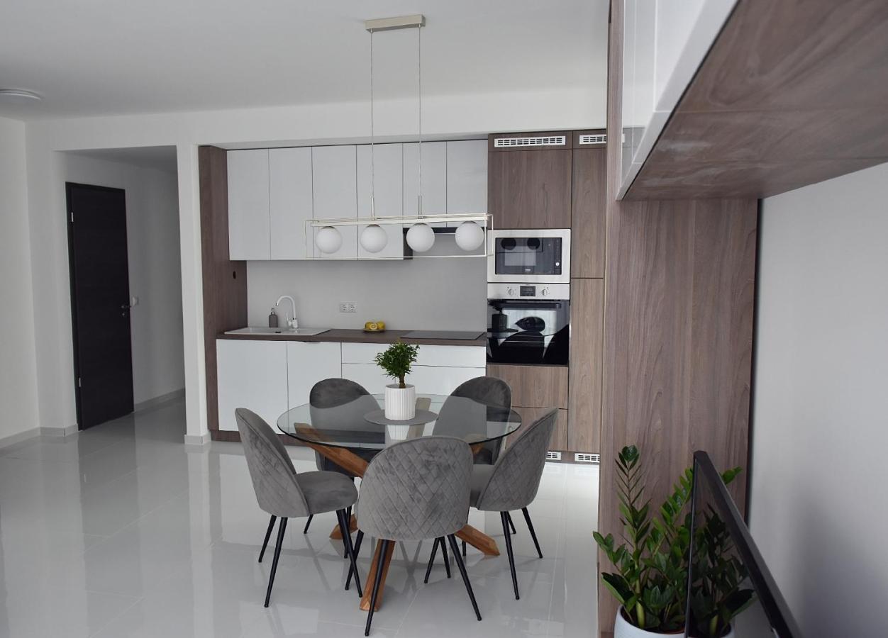 Limerence Apartments Siófok Eksteriør bilde